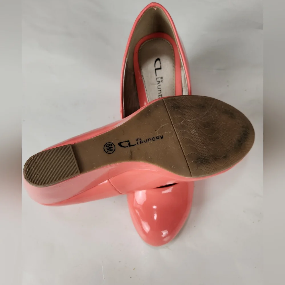 Chinese Laundry Nima Coral Wedge Pumps size 8